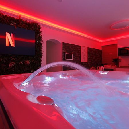 Casa Amor & Spa, Appartement Suite Jacuzzi & Piscine Chauffee Montfort-sur-Argens Экстерьер фото