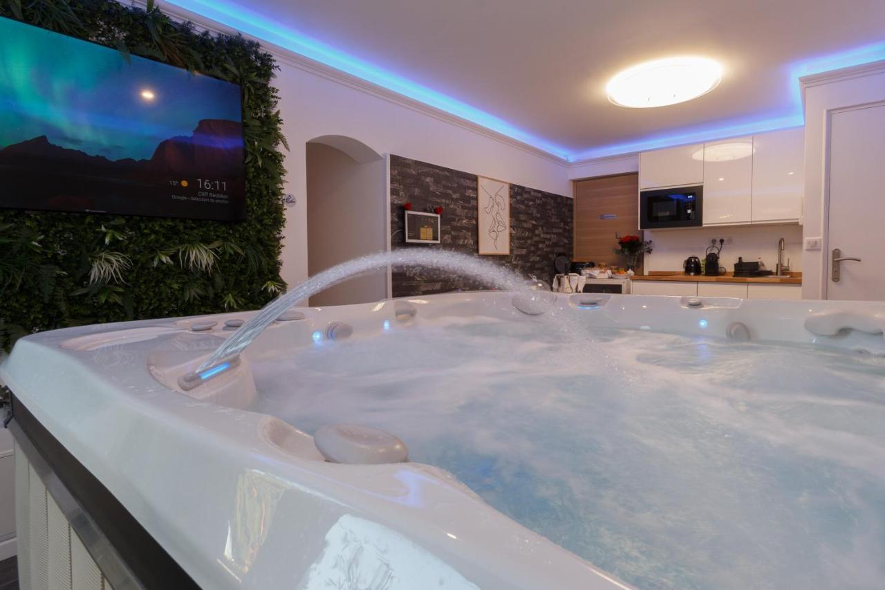 Casa Amor & Spa, Appartement Suite Jacuzzi & Piscine Chauffee Montfort-sur-Argens Экстерьер фото