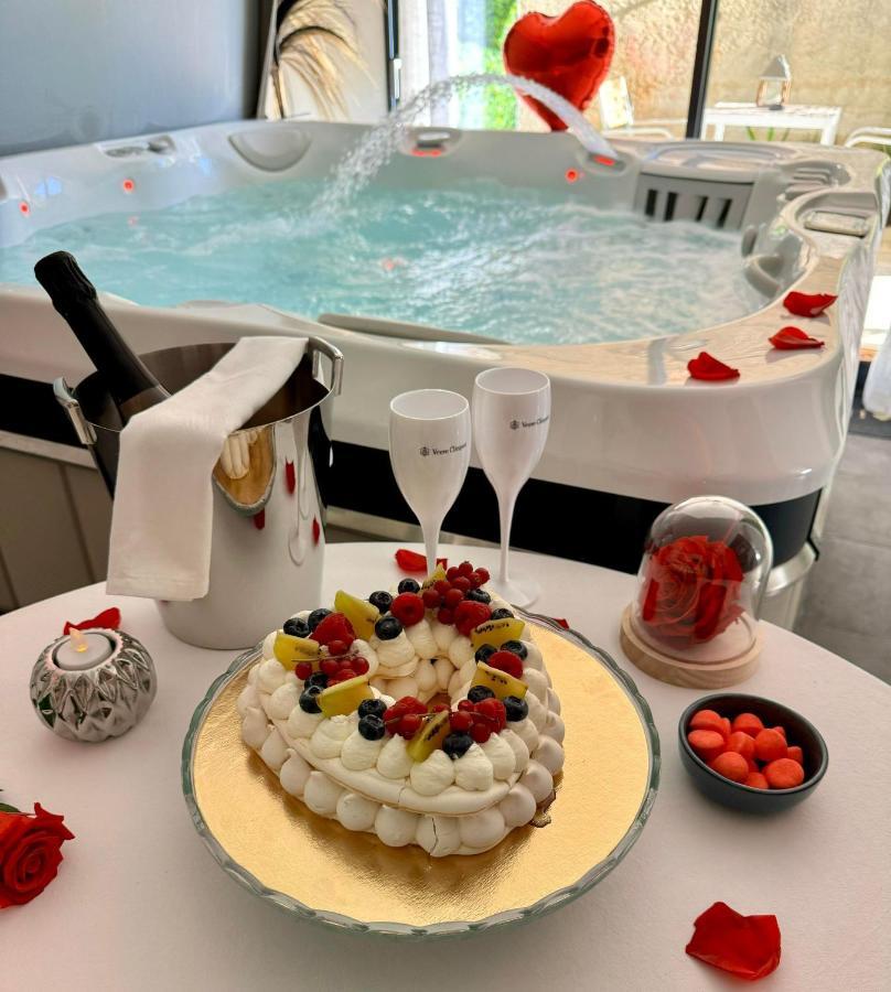 Casa Amor & Spa, Appartement Suite Jacuzzi & Piscine Chauffee Montfort-sur-Argens Экстерьер фото