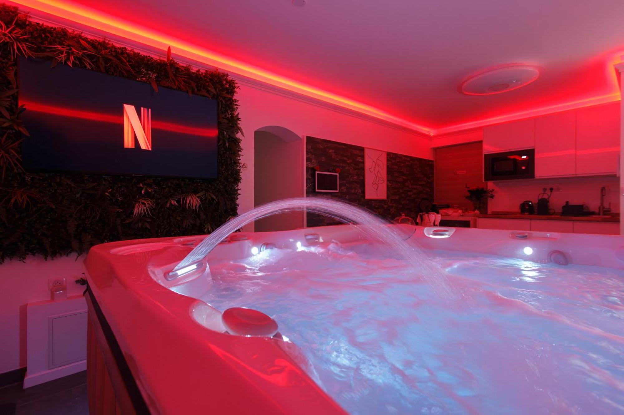 Casa Amor & Spa, Appartement Suite Jacuzzi & Piscine Chauffee Montfort-sur-Argens Экстерьер фото