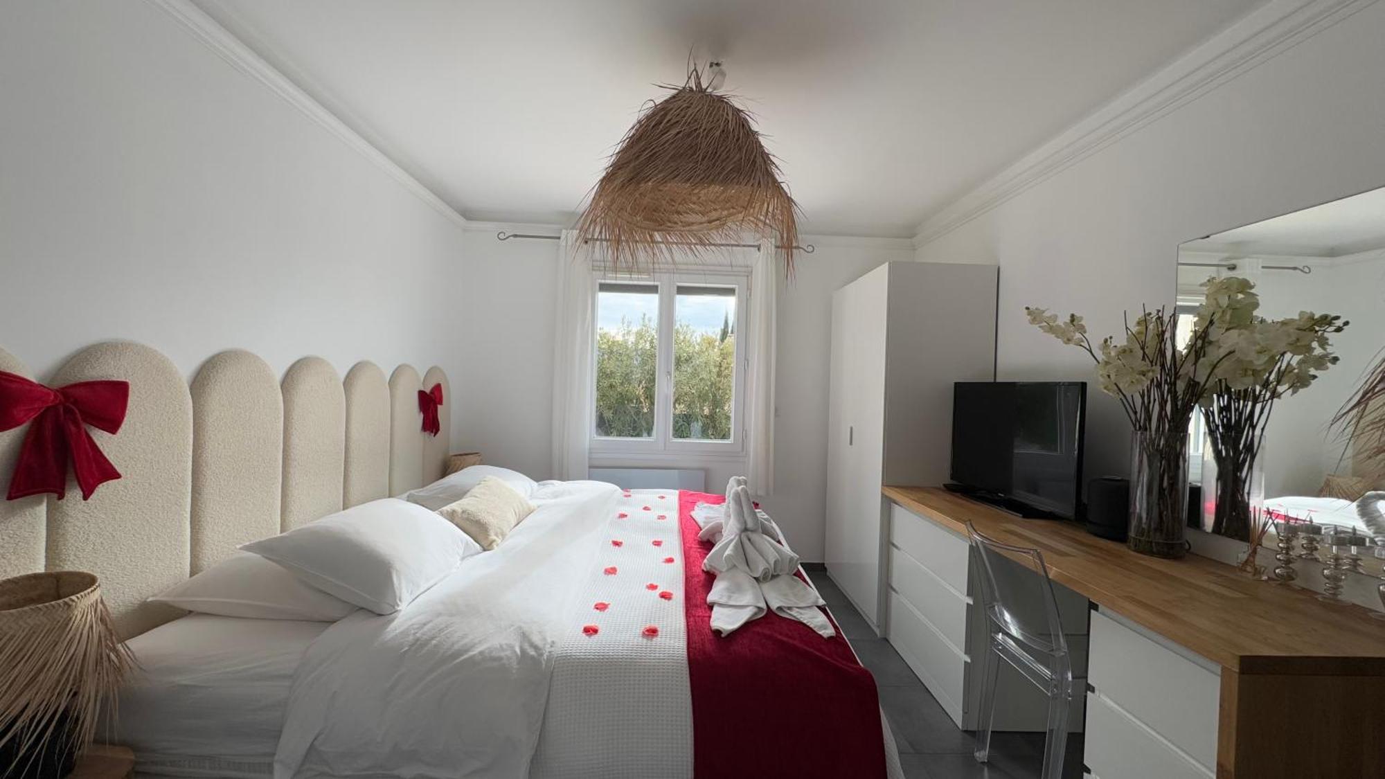 Casa Amor & Spa, Appartement Suite Jacuzzi & Piscine Chauffee Montfort-sur-Argens Экстерьер фото