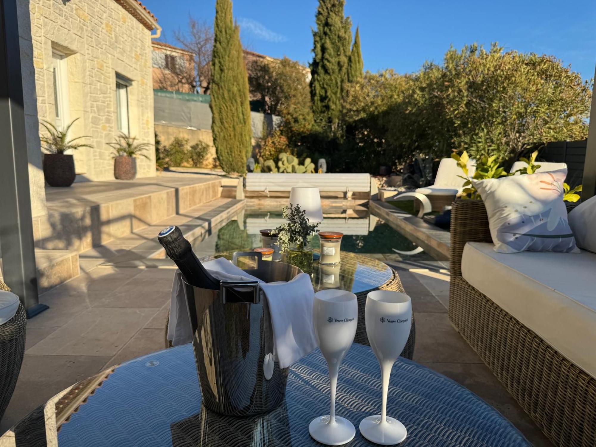 Casa Amor & Spa, Appartement Suite Jacuzzi & Piscine Chauffee Montfort-sur-Argens Экстерьер фото